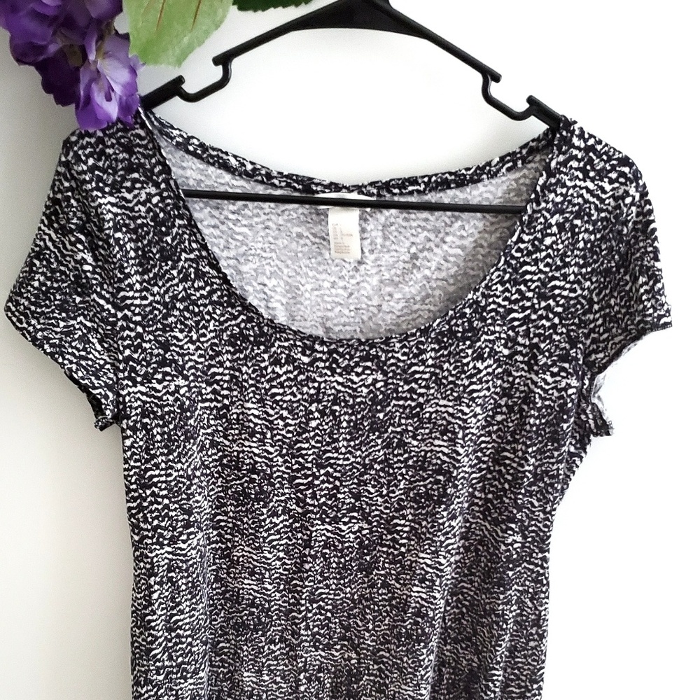 H&M Dress Short Sleeve Black and White